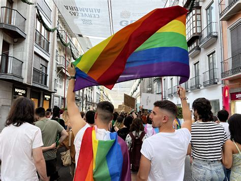 granada sauna gay|Guía Gay de Granada: bares, clubes y saunas LGTBIQ+